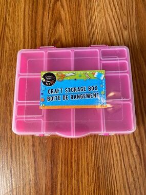 Crafter's Square plastic craft storage box